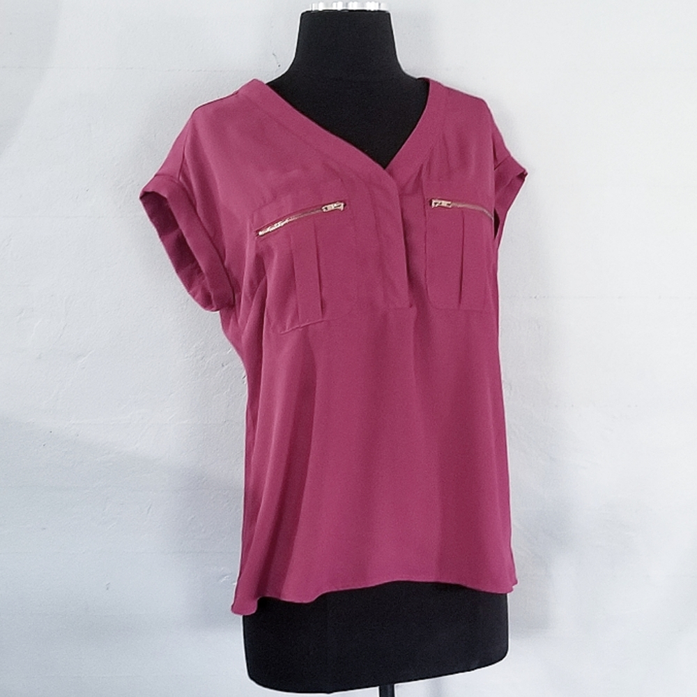 Wishful Park | Zipper-Pocket Roll-Sleeve Top